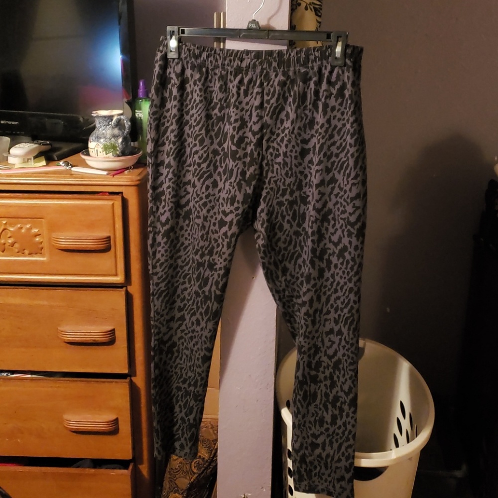 Womens leppard print leggings